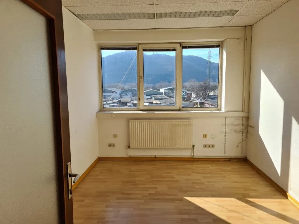 1-Zimmer-Gewerbeimmobilie mieten in Wien – 20 m², € 170 – Bild 2 von 5