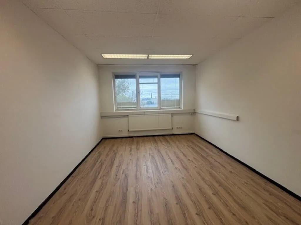 1-Zimmer-Gewerbeimmobilie mieten in Wien – 34 m², € 300