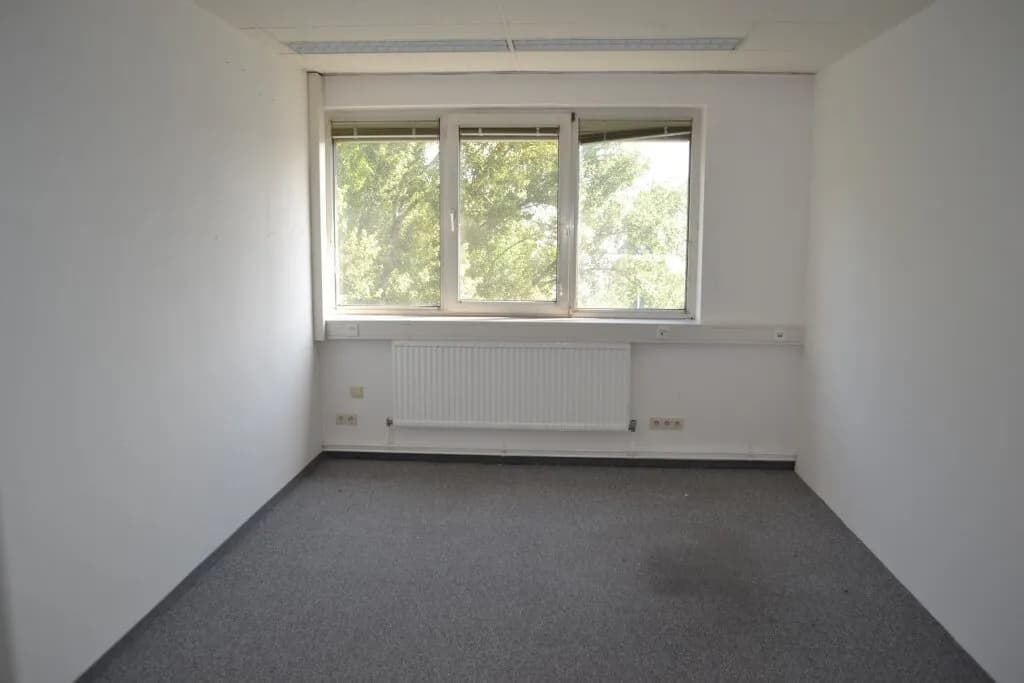 1-Zimmer-Gewerbeimmobilie mieten in Wien – 34 m², € 300 – Bild 3 von 5