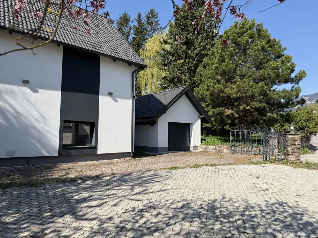 Haus kaufen in Neunkirchen – 237 m², € 790.000 – Bild 5 von 61