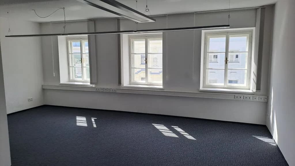 Gewerbeimmobilie mieten in Ried im Innkreis – 124 m², € 1.442 – Bild 2 von 5