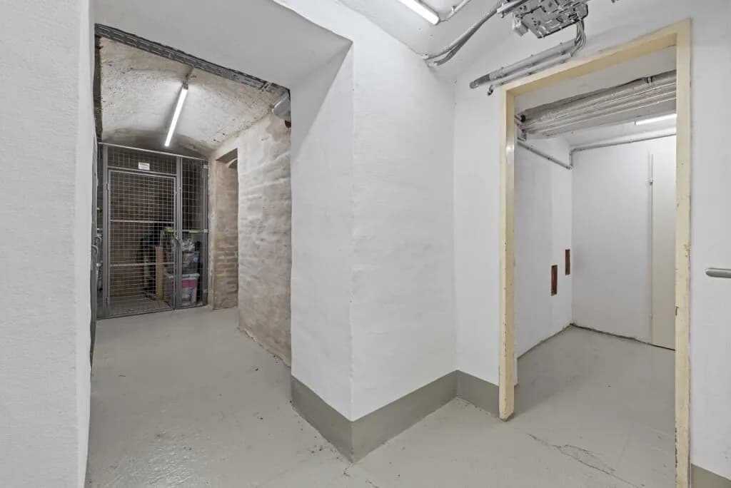 2-Zimmer-Gewerbeimmobilie mieten in Wien – 95,92 m², € 2.013 – Bild 28 von 29