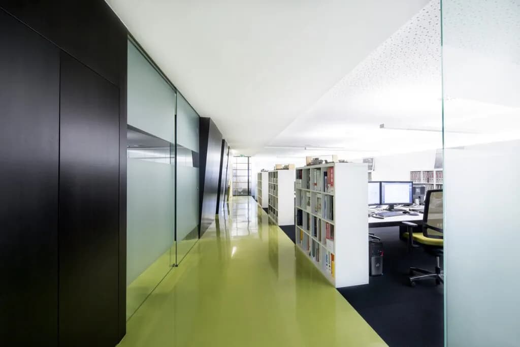 Gewerbeimmobilie mieten in Vöcklabruck – 319 m², € 3.288 – Bild 6 von 9