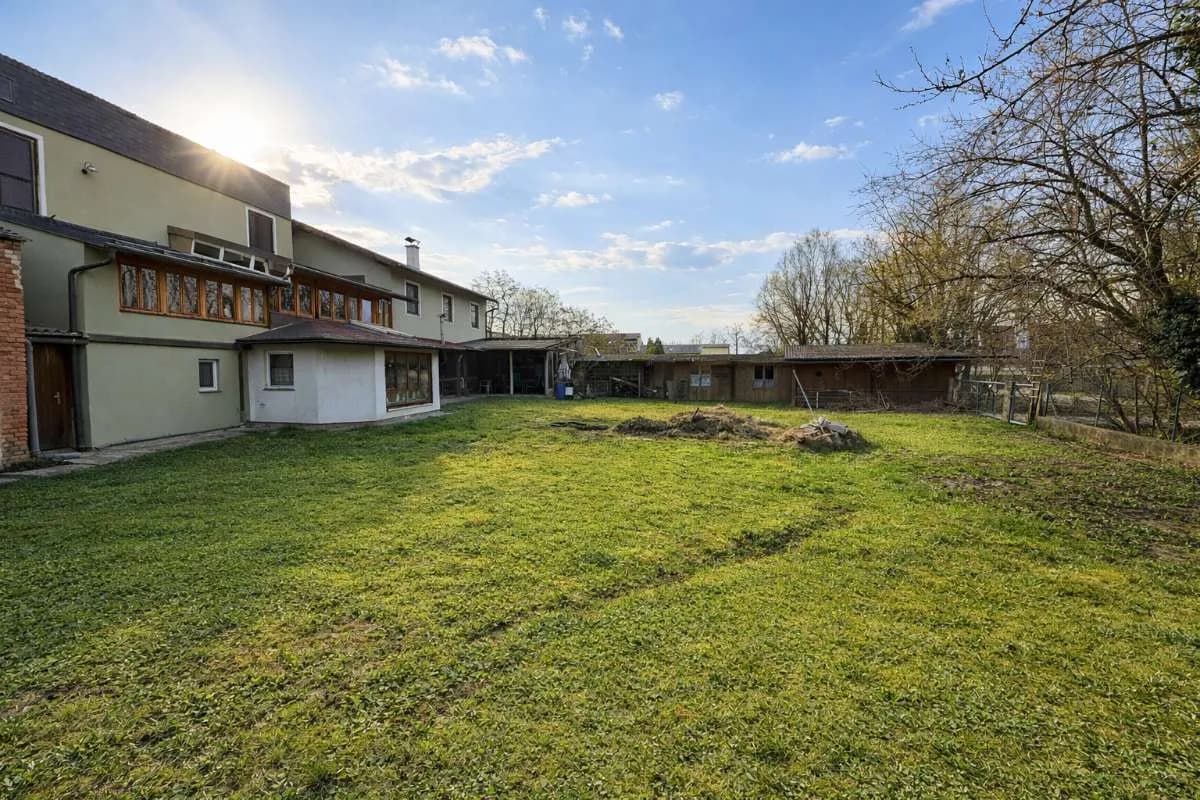 8-Zimmer-Haus kaufen in Hollabrunn – 383 m², € 119.000 – Bild 2 von 21