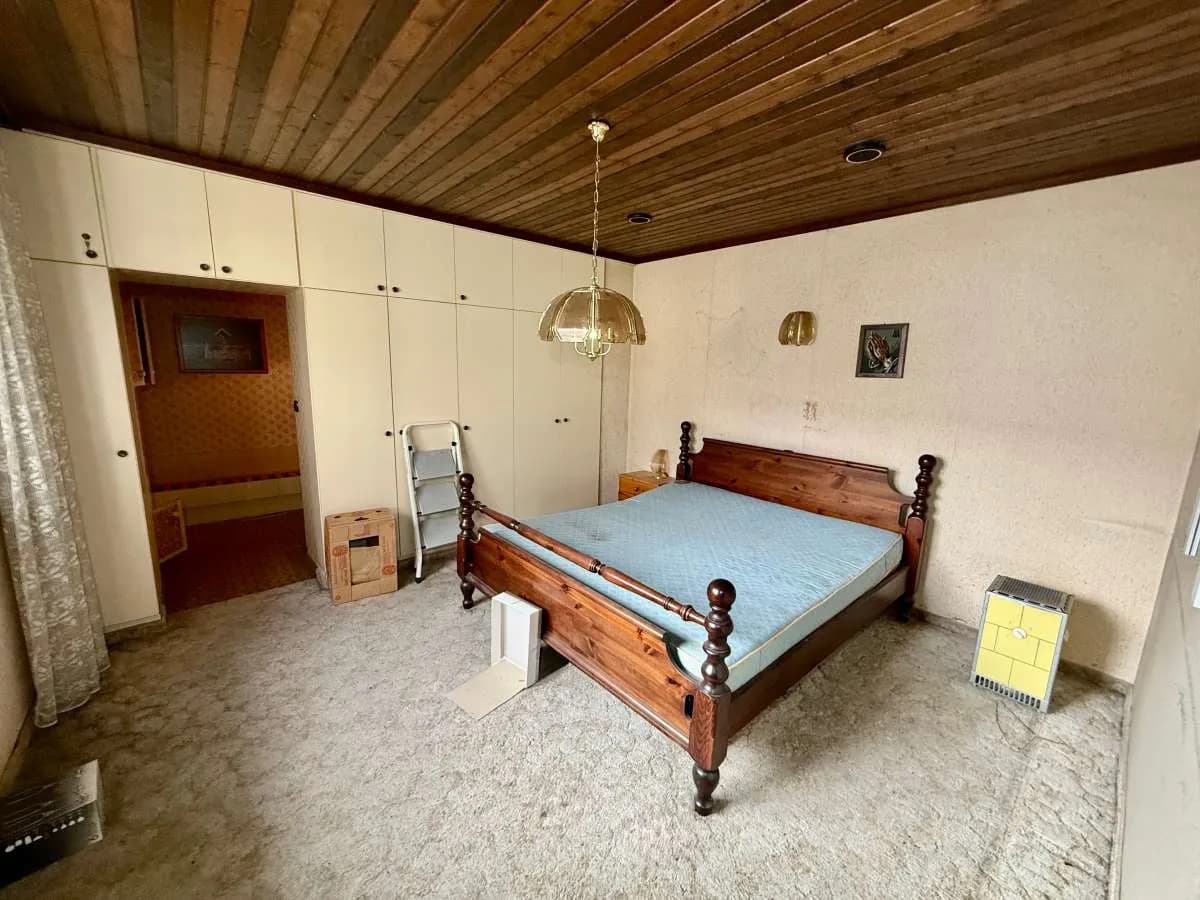 8-Zimmer-Haus kaufen in Hollabrunn – 383 m², € 119.000 – Bild 4 von 21