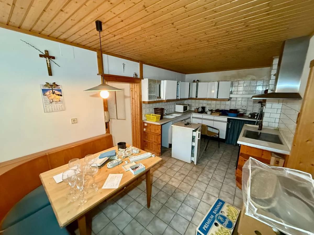 8-Zimmer-Haus kaufen in Hollabrunn – 383 m², € 119.000 – Bild 11 von 21