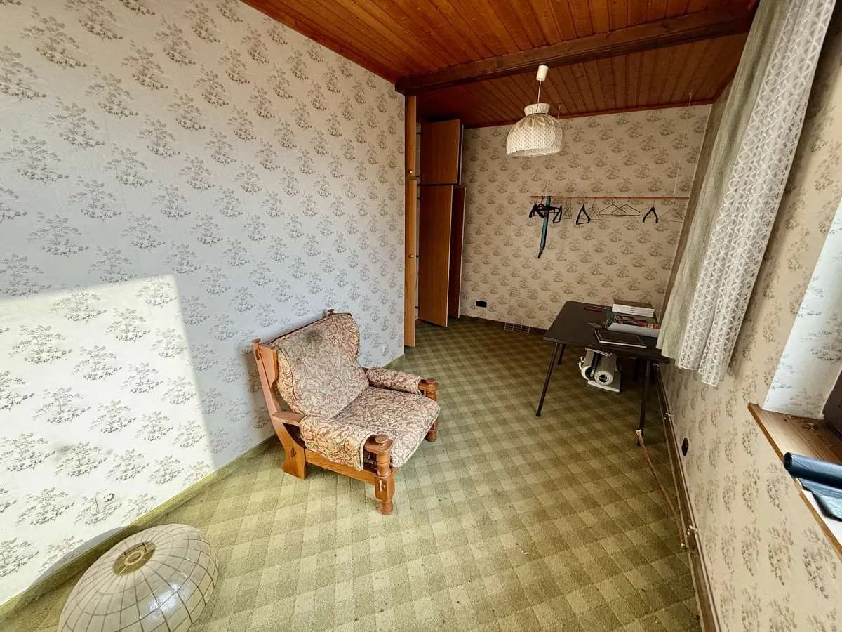 8-Zimmer-Haus kaufen in Hollabrunn – 383 m², € 119.000 – Bild 12 von 21