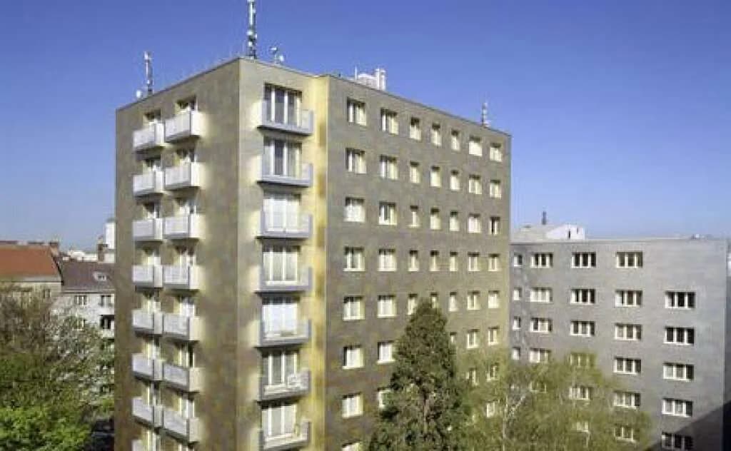 Gewerbeimmobilie mieten in Wien – 203 m², € 3.253