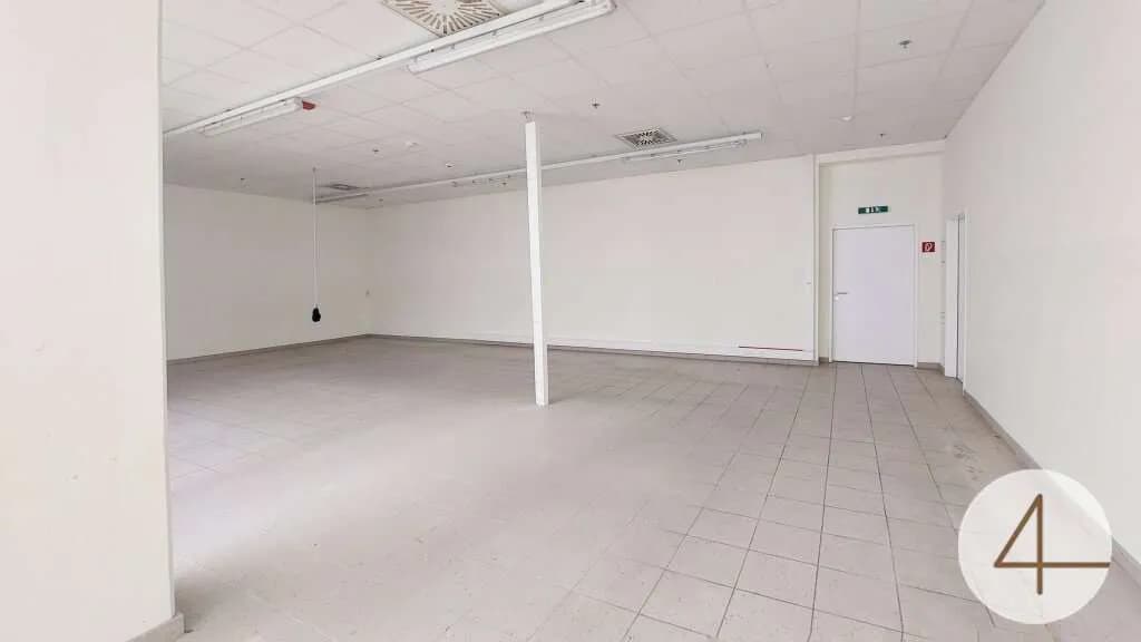 Gewerbeimmobilie mieten in Sankt Pölten – 450 m², € 5.400 – Bild 4 von 5