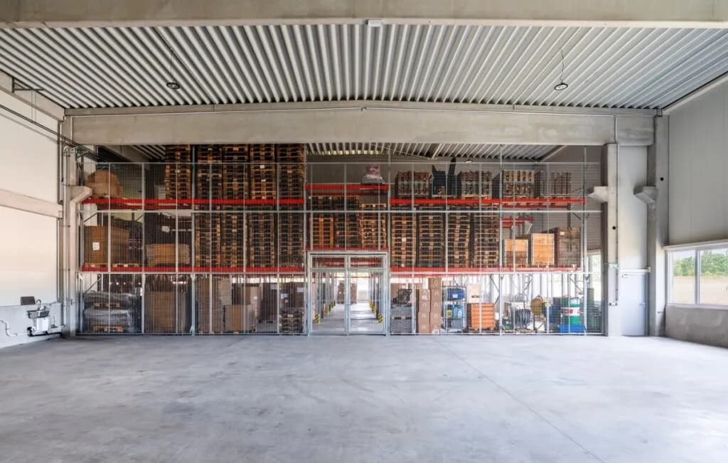 Gewerbeimmobilie kaufen in Gänserndorf – 2 120 m², € 1.980.000 – Bild 3 von 8