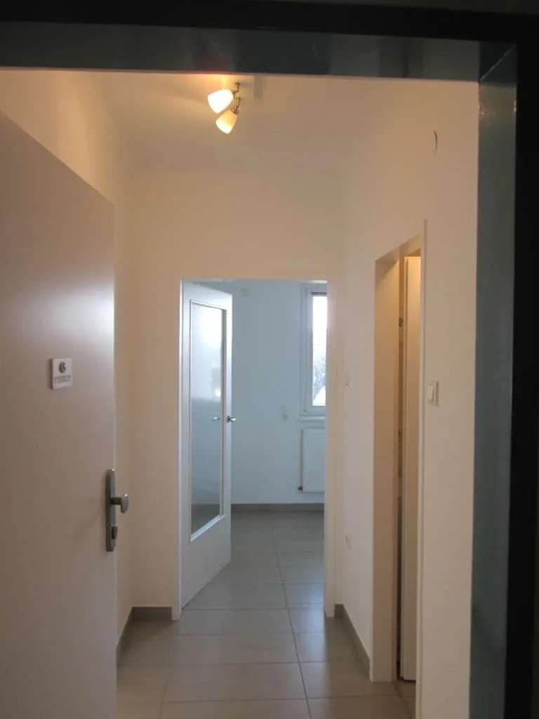 1-Zimmer-Wohnung mieten in Linz – 33 m², € 590 – Bild 6 von 11