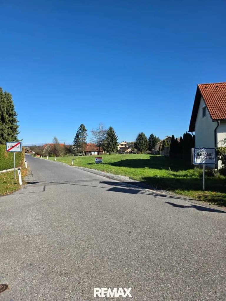 Grundstück kaufen in Leibnitz – 1 596 m²