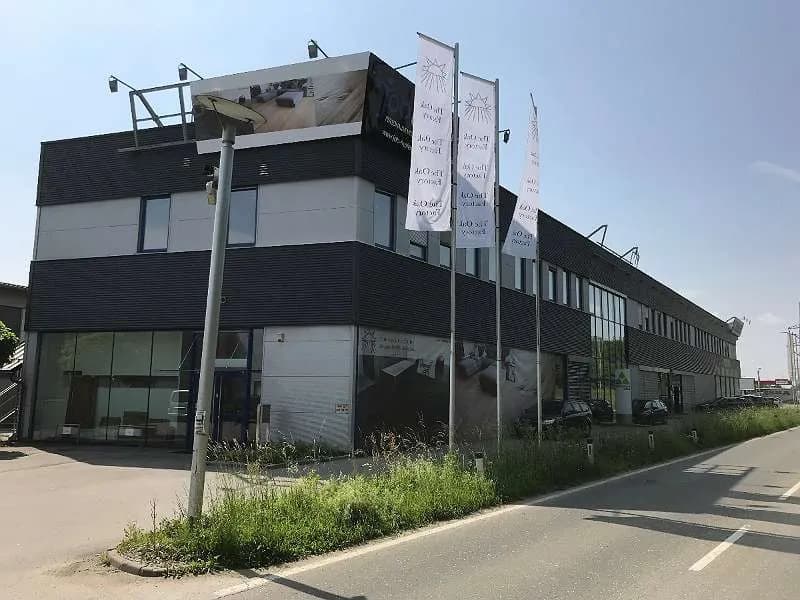 5-Zimmer-Gewerbeimmobilie mieten in Graz – 122 m², € 10 – Bild 2 von 18