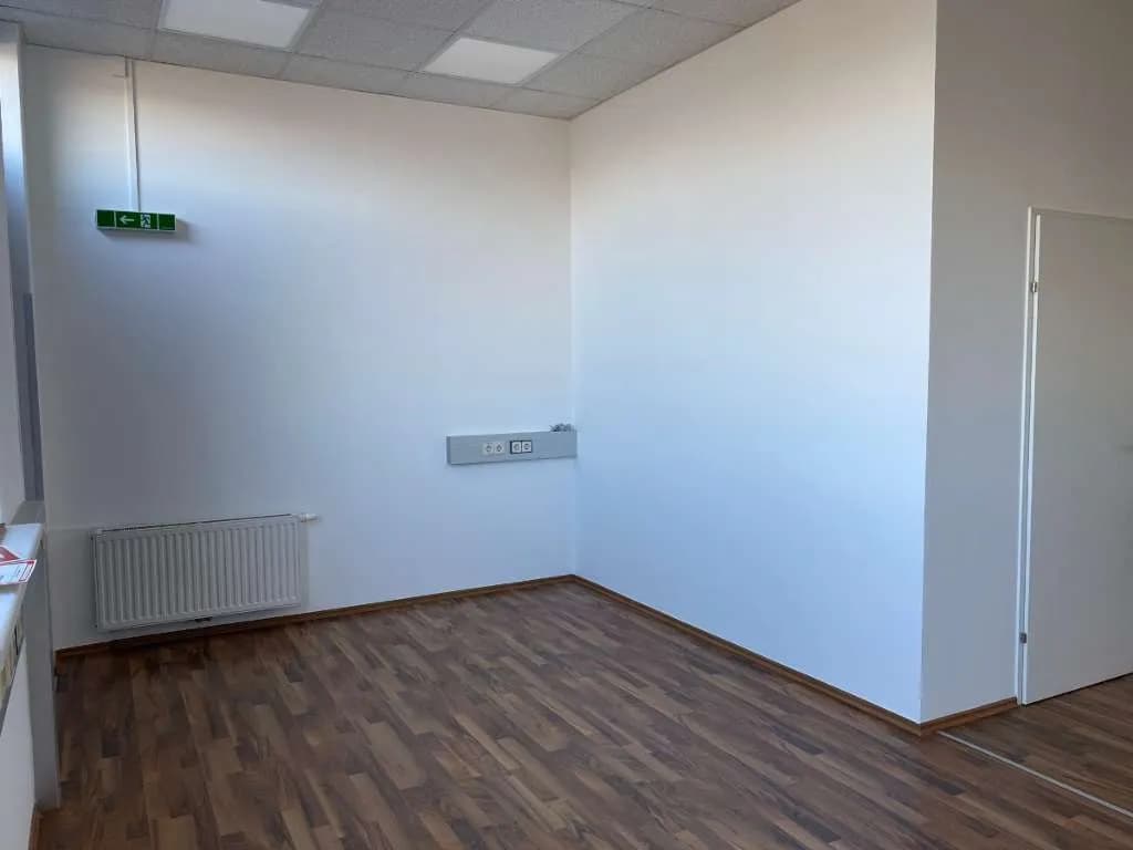 5-Zimmer-Gewerbeimmobilie mieten in Graz – 122 m², € 10 – Bild 5 von 18