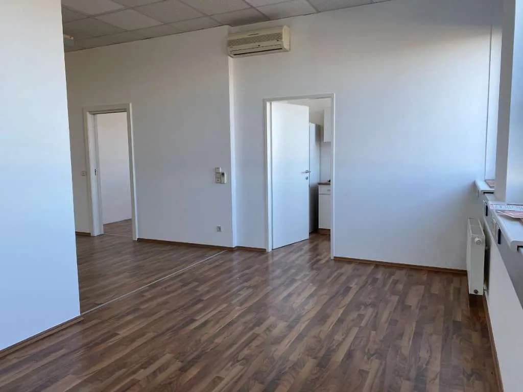 5-Zimmer-Gewerbeimmobilie mieten in Graz – 122 m², € 10 – Bild 6 von 18