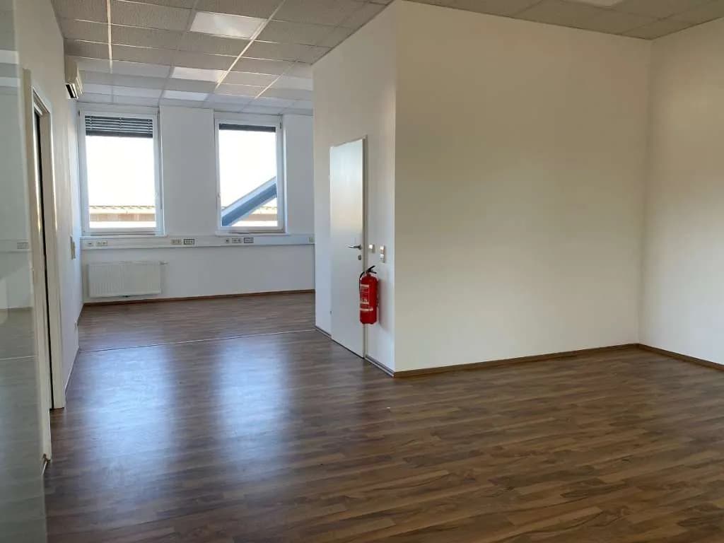 5-Zimmer-Gewerbeimmobilie mieten in Graz – 122 m², € 10 – Bild 7 von 18
