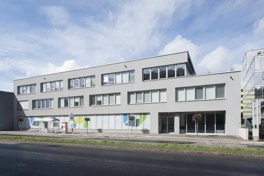 Gewerbeimmobilie mieten in Linz – 583 m², € 12.427