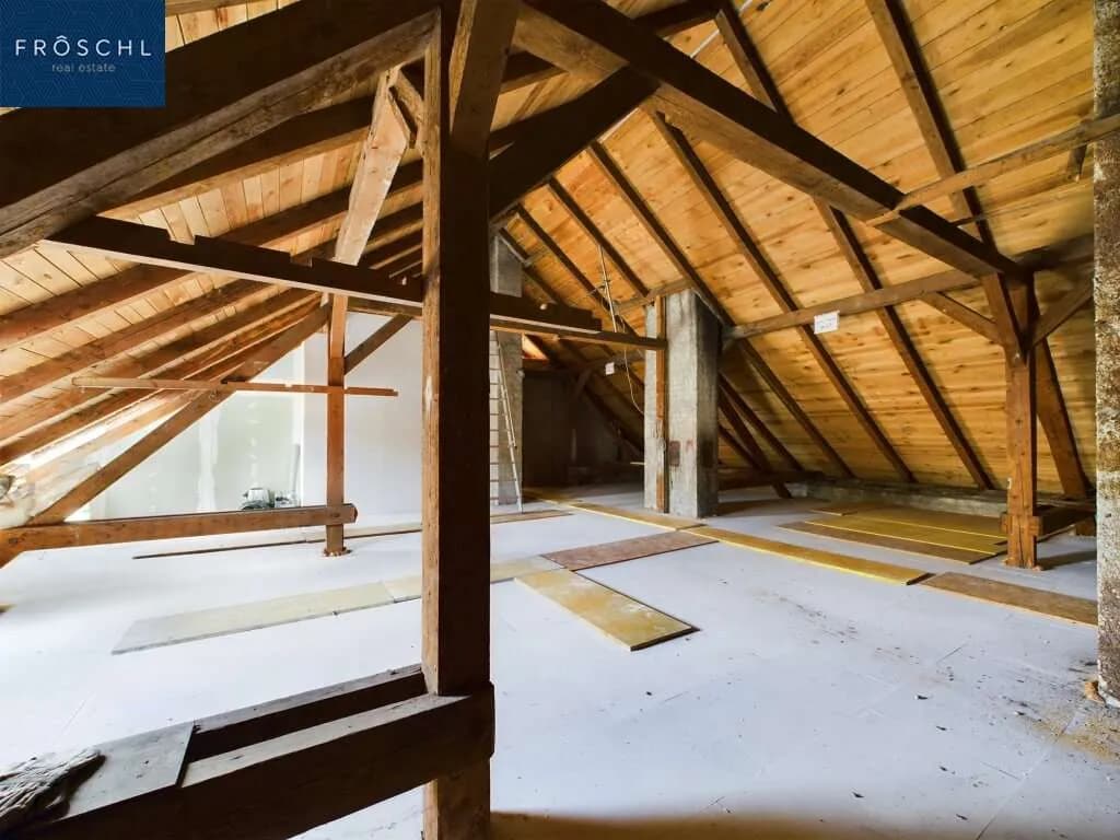 Wohnung kaufen in Neunkirchen – 133 m², € 45.000