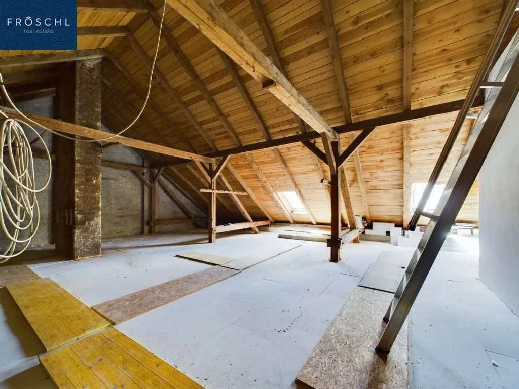 Wohnung kaufen in Neunkirchen – 133 m², € 45.000 – Bild 2 von 15