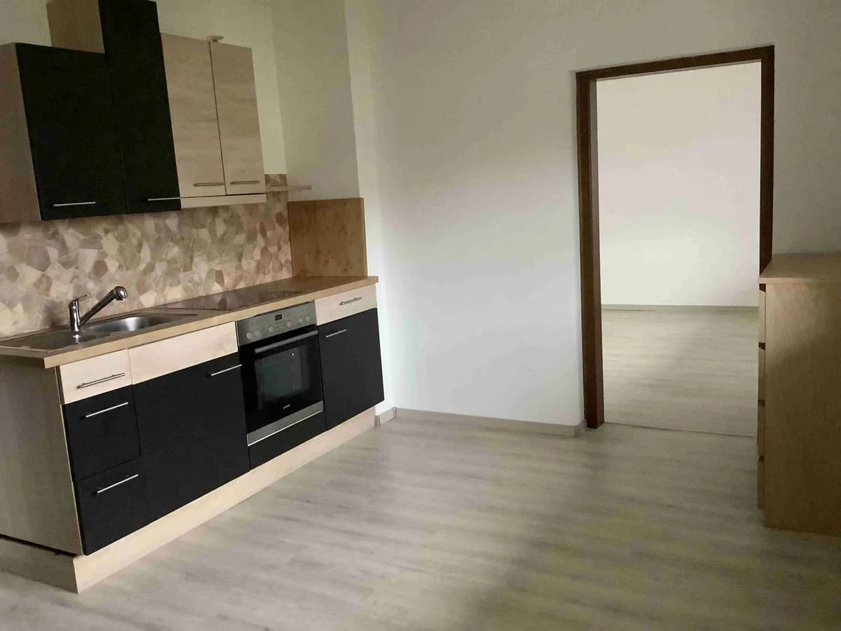 8-Zimmer-Gewerbeimmobilie kaufen in Vöcklabruck – 190 m², € 365.000 – Bild 15 von 23