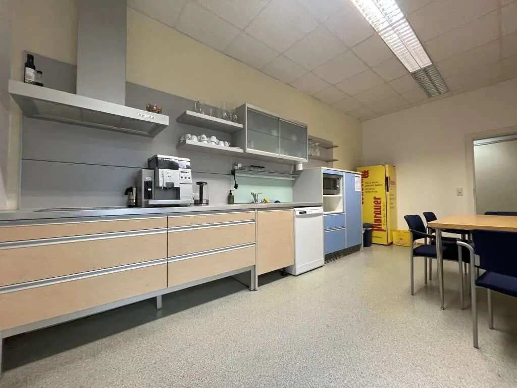 2-Zimmer-Gewerbeimmobilie mieten in Graz – 63 m², € 2.677 – Bild 22 von 27