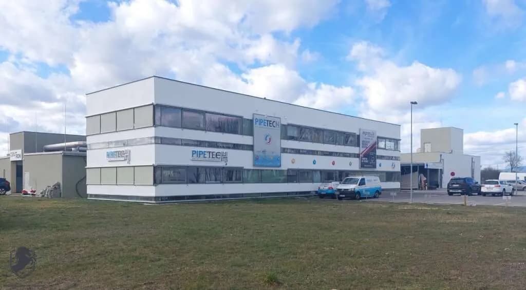 Immobilie kaufen in Wiener Neustadt Land – 3 353 m², € 4.440.000 – Bild 2 von 47