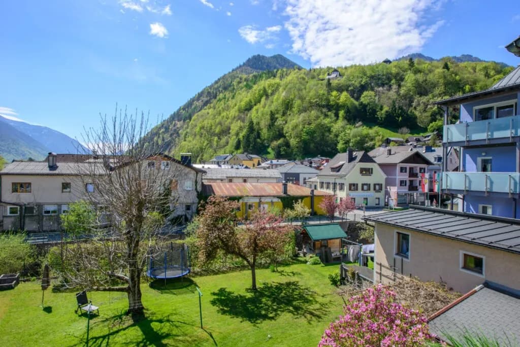 4-Zimmer-Wohnung kaufen in Gmunden – 115 m², € 340.000 – Bild 2 von 13