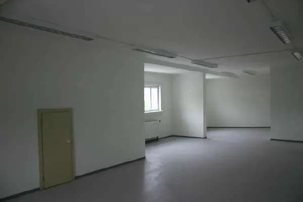 4-Zimmer-Gewerbeimmobilie mieten in Eisenstadt – 132 m², € 937 – Bild 3 von 4