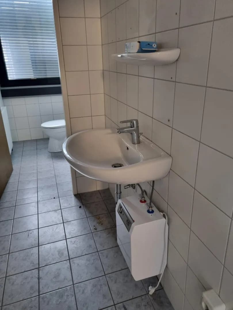 5-Zimmer-Gewerbeimmobilie mieten in Steyr – 195 m², € 915 – Bild 10 von 11