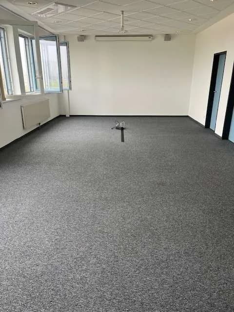 2-Zimmer-Gewerbeimmobilie mieten in Wels-Land – 349 m², € 2.351 – Bild 2 von 14