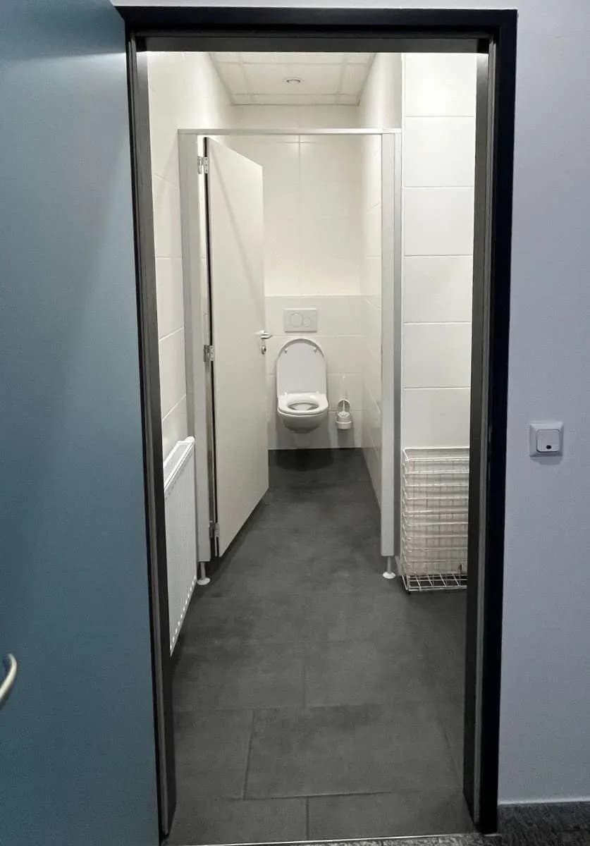 2-Zimmer-Gewerbeimmobilie mieten in Wels-Land – 349 m², € 2.351 – Bild 8 von 14