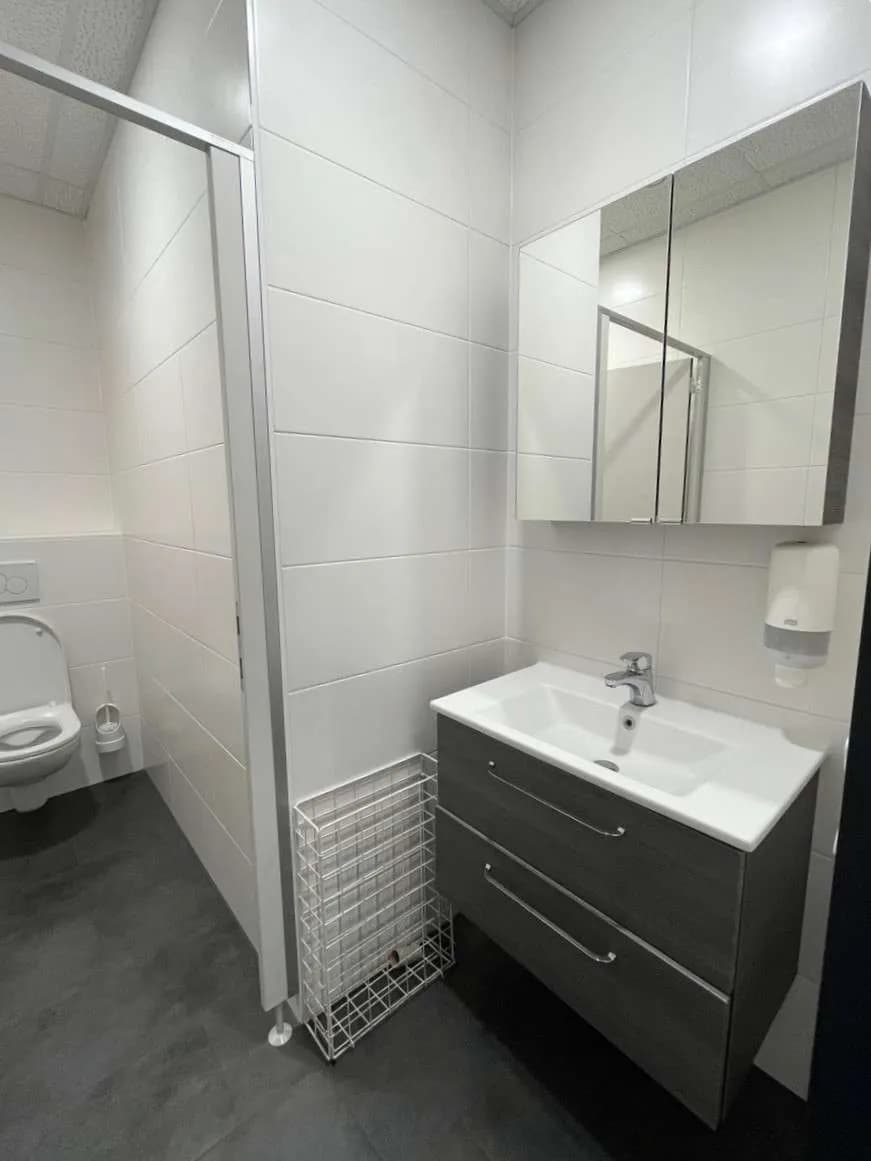 2-Zimmer-Gewerbeimmobilie mieten in Wels-Land – 349 m², € 2.351 – Bild 9 von 14