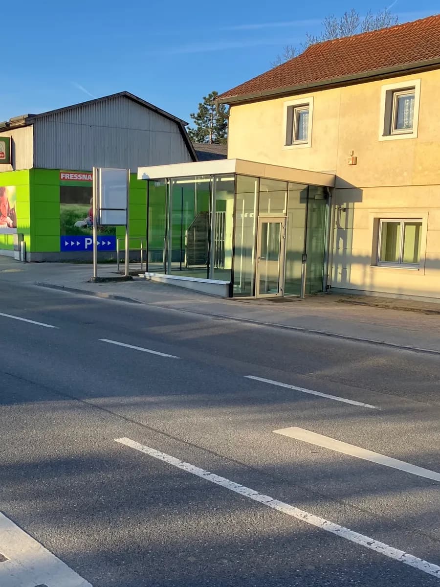 Gewerbeimmobilie mieten in Sankt Pölten Land – 132 m², € 1.320