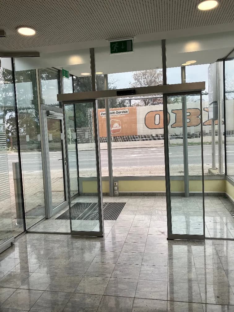 Gewerbeimmobilie mieten in Sankt Pölten Land – 132 m², € 1.320 – Bild 2 von 6