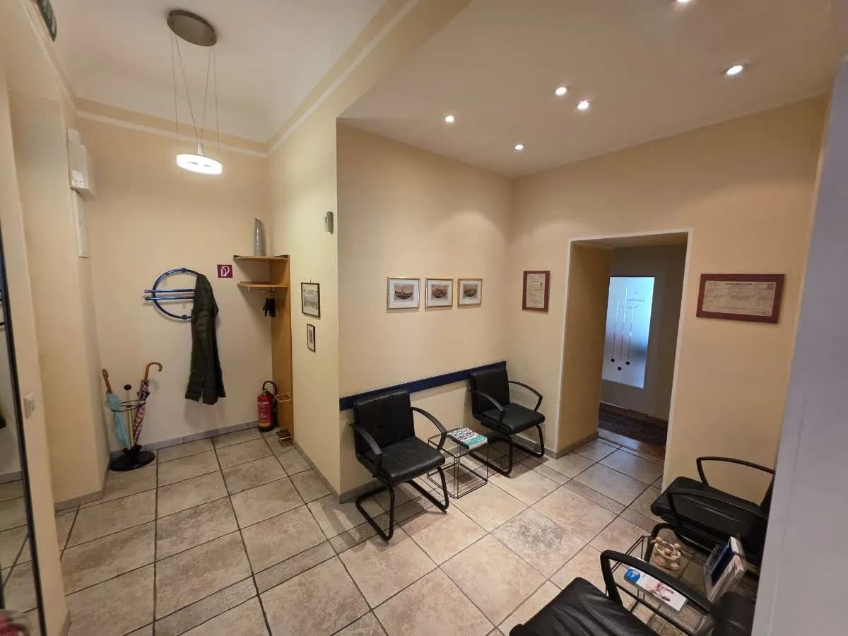 4-Zimmer-Gewerbeimmobilie mieten in Graz – 167 m², € 2.524 – Bild 10 von 12