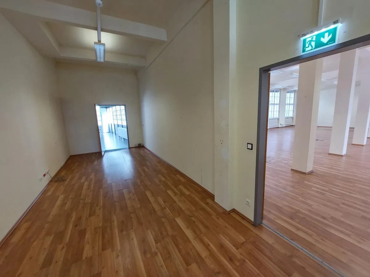 4-Zimmer-Gewerbeimmobilie mieten in Wien – 325 m², € 5.090 – Bild 15 von 16