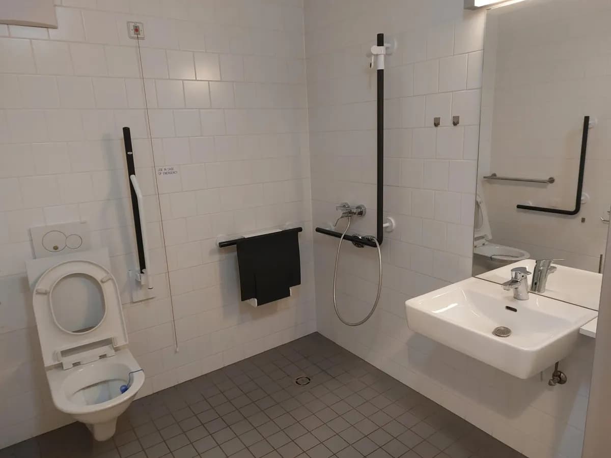 4-Zimmer-Gewerbeimmobilie mieten in Wien – 260 m², € 4.072 – Bild 16 von 18