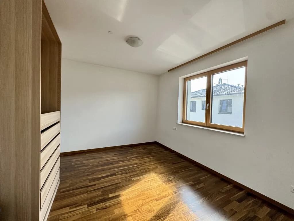4-Zimmer-Haus mieten in Wien – 182 m², € 2.990 – Bild 9 von 27