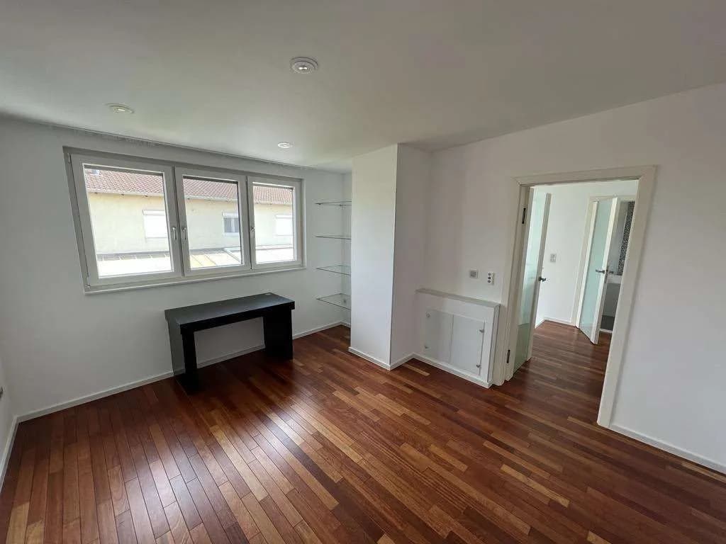 4-Zimmer-Haus mieten in Wien – 182 m², € 2.870 – Bild 11 von 11