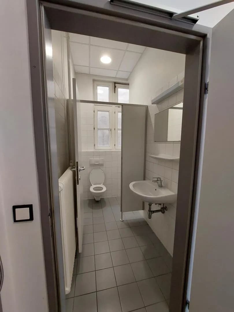 9-Zimmer-Gewerbeimmobilie mieten in Wien – 714 m², € 11.181 – Bild 4 von 34