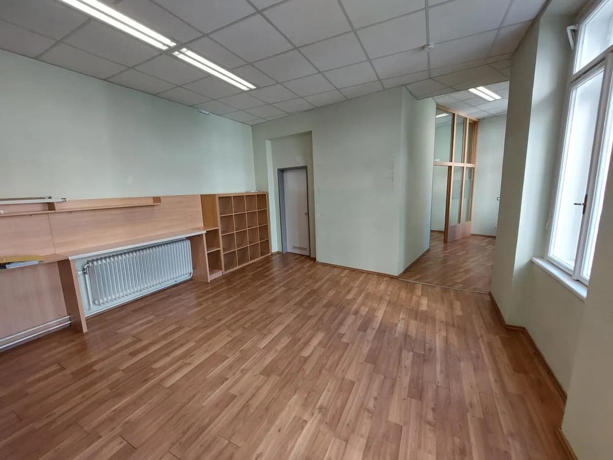 9-Zimmer-Gewerbeimmobilie mieten in Wien – 714 m², € 11.181 – Bild 29 von 34