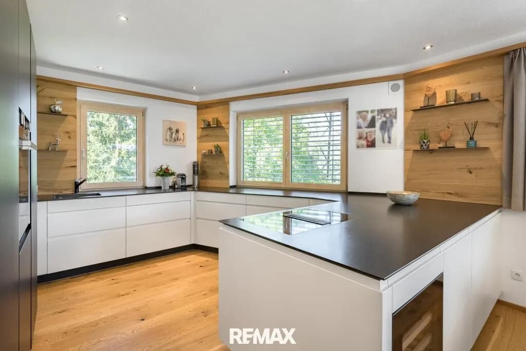 8-Zimmer-Haus kaufen in Schwaz – 212 m² – Bild 2 von 22