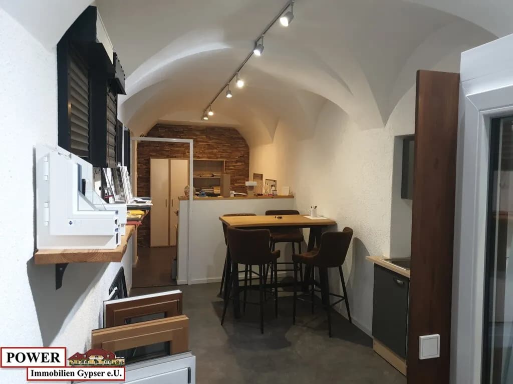 Gewerbeimmobilie mieten in Braunau am Inn – 25 m², € 542