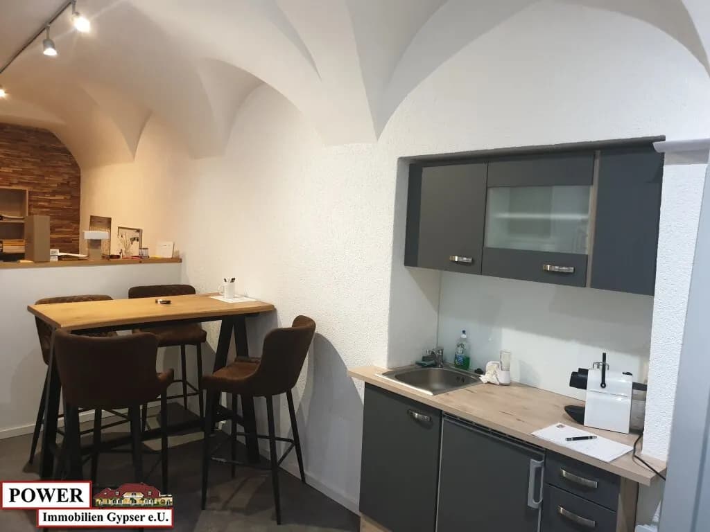 Gewerbeimmobilie mieten in Braunau am Inn – 25 m², € 542 – Bild 2 von 8