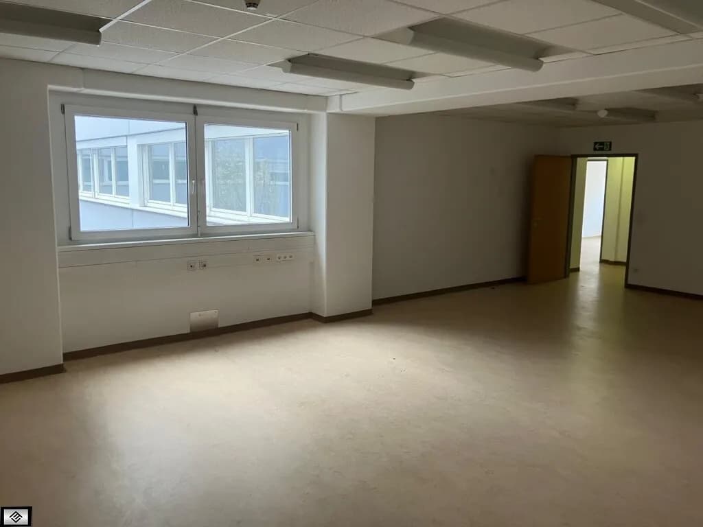 3-Zimmer-Gewerbeimmobilie mieten in Wien – 555 m², € 7.493 – Bild 7 von 8