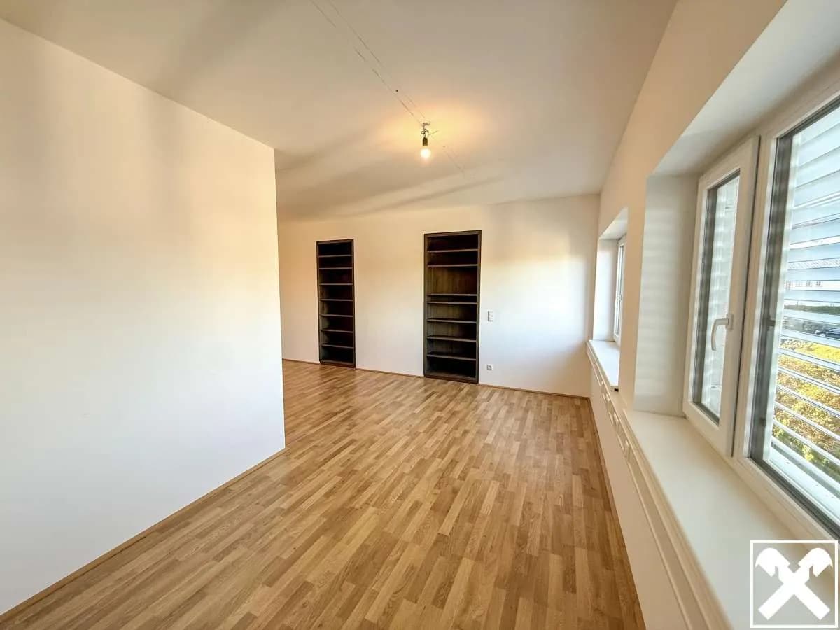 Gewerbeimmobilie mieten in Urfahr-Umgebung – 125 m², € 1.274 – Bild 3 von 4