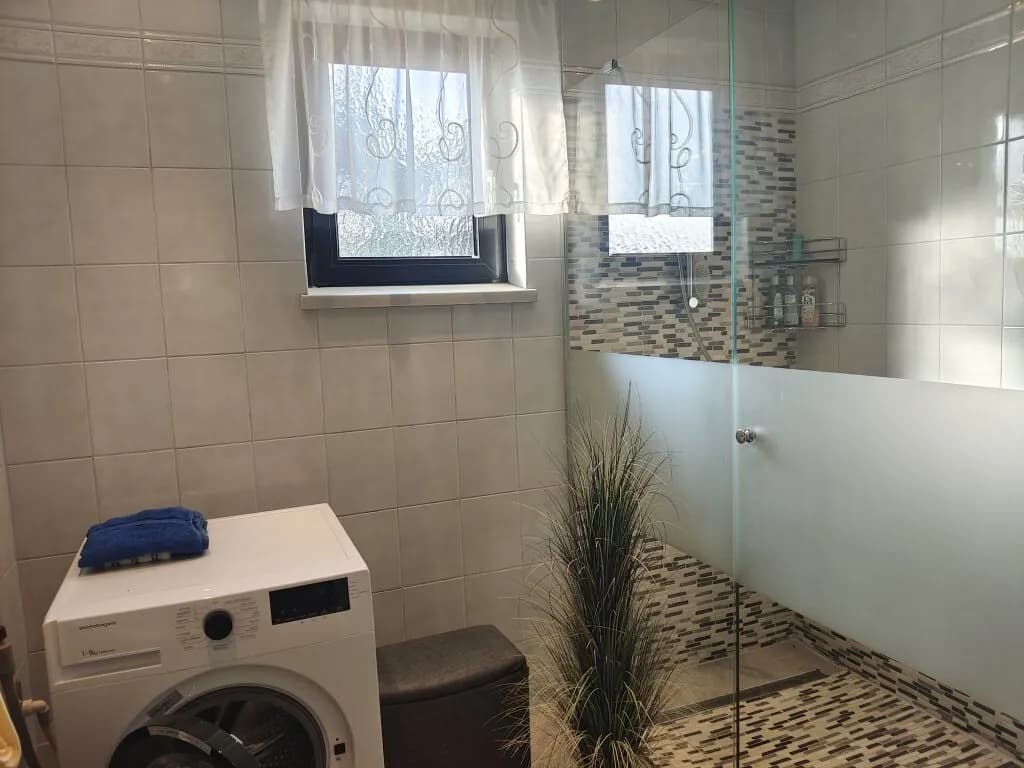 8-Zimmer-Haus kaufen in Baden – 165 m², € 498.000 – Bild 21 von 31