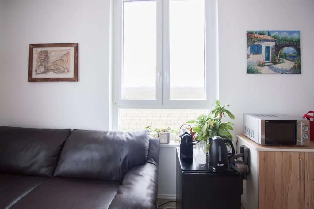 1-Zimmer-Gewerbeimmobilie mieten in Baden – 24 m², € 250 – Bild 12 von 22