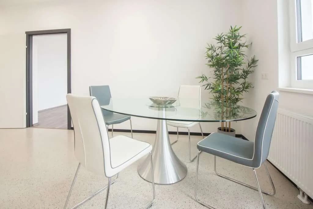 1-Zimmer-Gewerbeimmobilie mieten in Baden – 24 m², € 250 – Bild 14 von 22