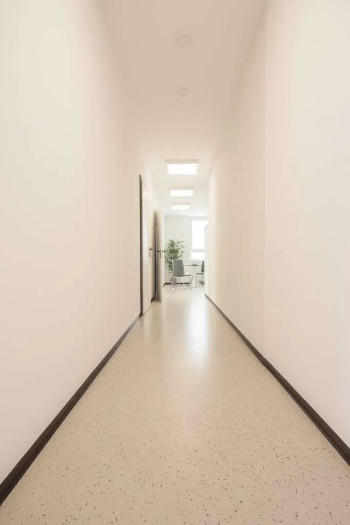 1-Zimmer-Gewerbeimmobilie mieten in Baden – 24 m², € 250 – Bild 15 von 22